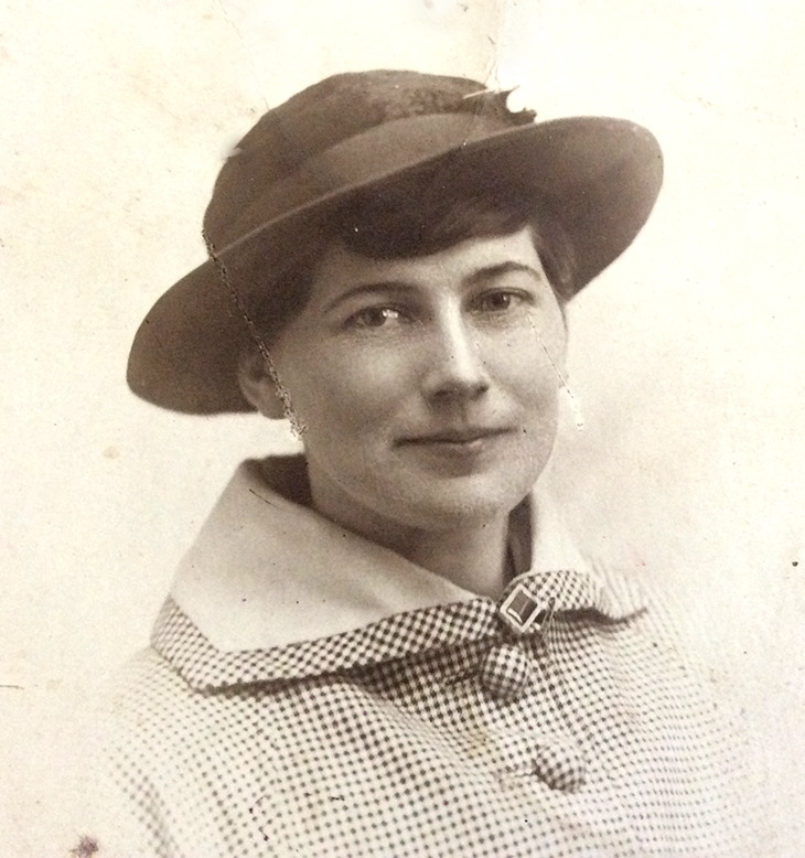Photo of photos/Marcella McKinnon 1894-1951 portrait